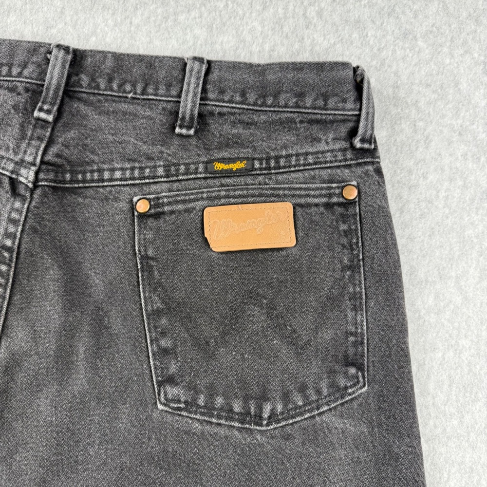 Wrangler Jeans Mens 38x32 (Fits 38x31) Black 13MWZW Cowboy Cut Western Denim
